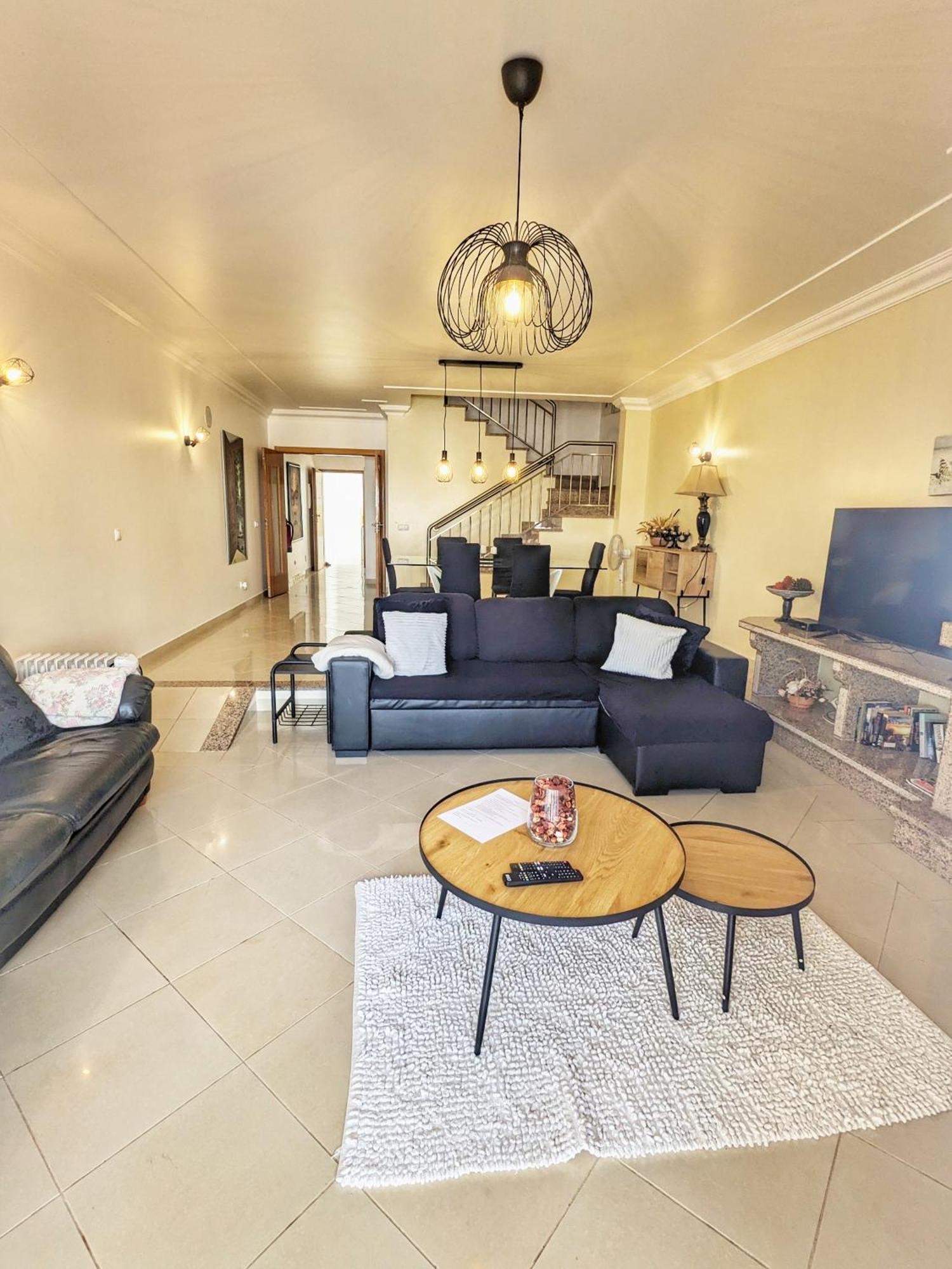 Farm Village- Townhouse 2 Mins From Old Town 알부페이라 외부 사진