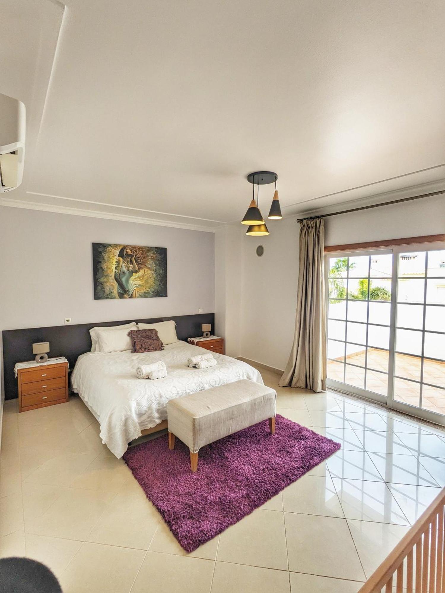 Farm Village- Townhouse 2 Mins From Old Town 알부페이라 외부 사진